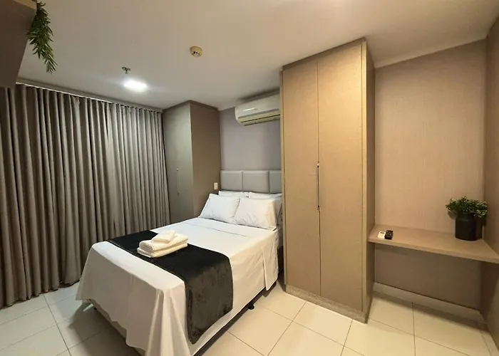 Ferienwohnung 1Br W Ac, Office, Kitchen &Park Near Flamboyant Goiânia