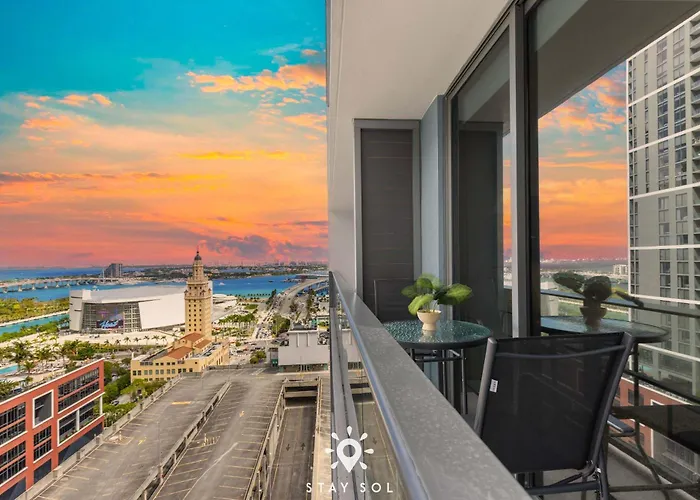 Sunset Terrace Summer Kitchen 1BR-2BA Miami