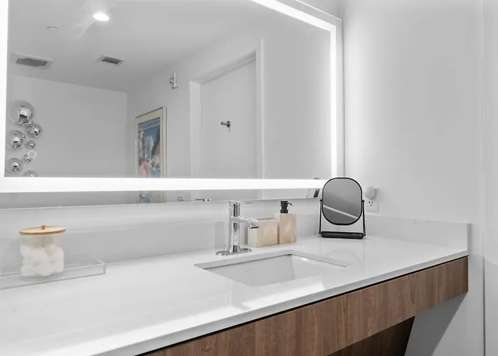 The Reserve At Eight Miami