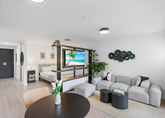 High-Rise Condo In Downtown Miami