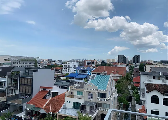 Skyroom W A Pool & Jacuzzi Near Kembangan Mrt Ew Green Line Singapur