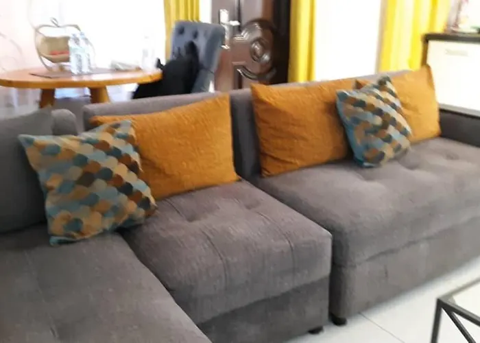 Becky Stay 1 Bedroom Near The Airport Entebbe