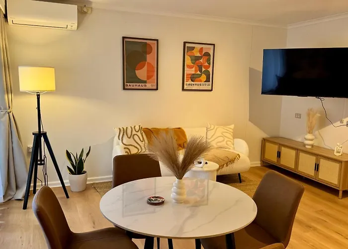 Signature Studio With Amazing Pool Sydney
