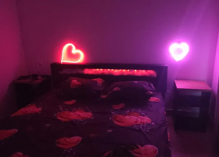 Love Room Les Plaisirs Partages Arles