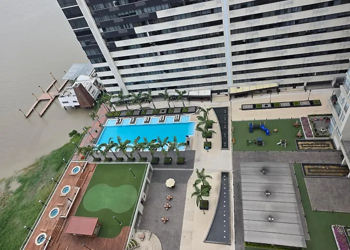Ferienwohnung Amplio Penthouse, Piscina Puerto Santana Guayaquil