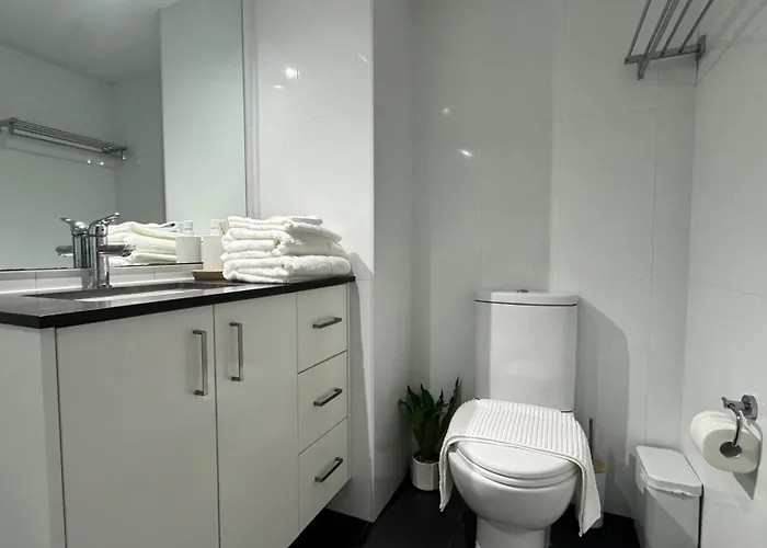 Signature Studio With Amazing Pool Sydney