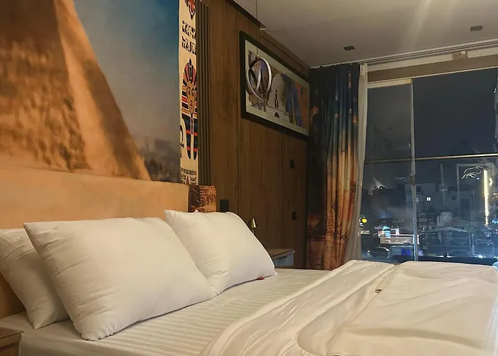 The Sweet Family Pyramids Inn Kairo