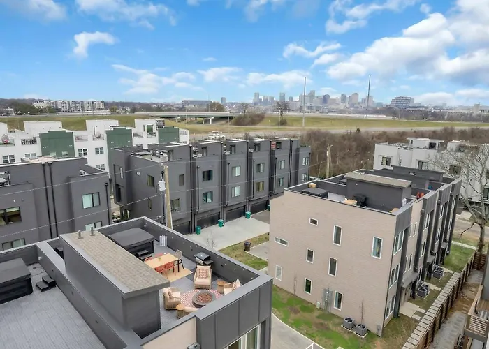 Rooftop Nights In Nashville - 3Br - Office