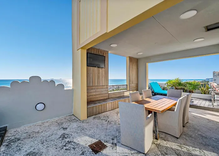 Crown Jewel Of Ocean Drive- 2 Story Penthouse, 4 Bedrooms & Private Rooftop Spa Miami Beach