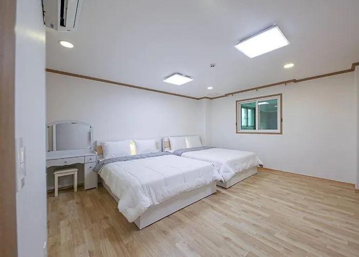 Geoje Haneul Ari Pension