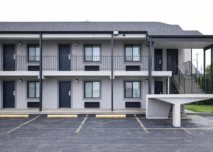 Quarters Inn&Suites Nashville