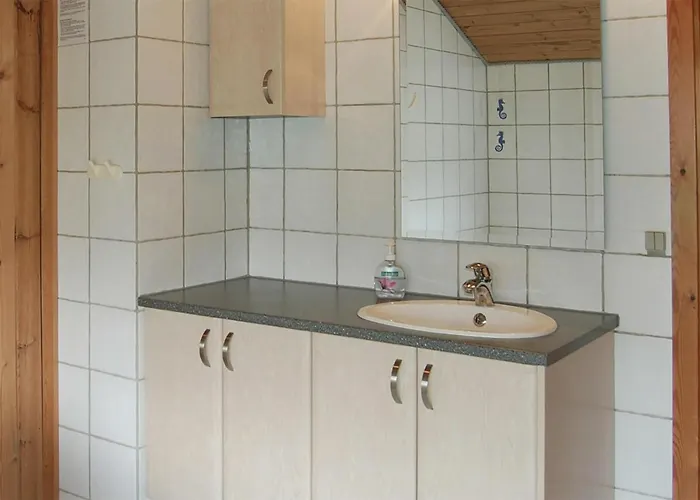 Schönes Haus In Blåvand Mit Wlan