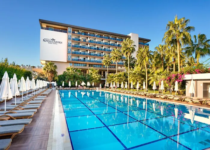 Royal Garden Beach Hotel Konaklı