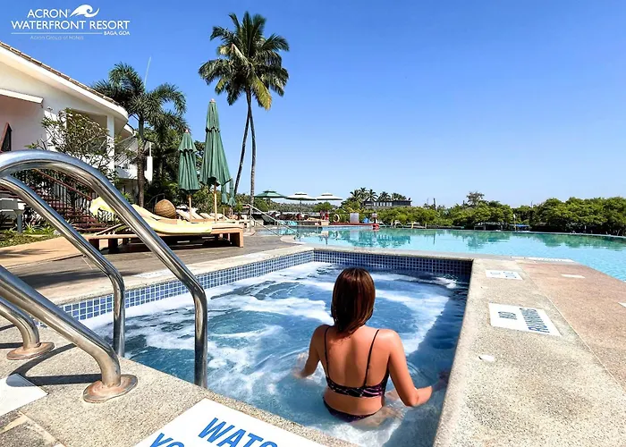 Acron Waterfront Resort Baga