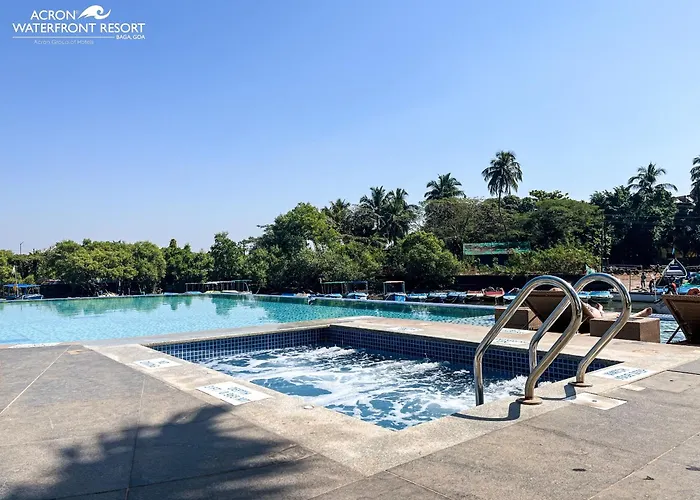 Acron Waterfront Resort Baga