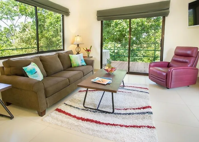 Villa Mariposa - Peaceful Mountain Getaway San Antonio 
