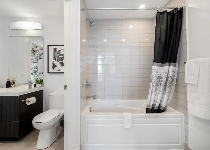 The Assery Suites - Downtown Entertainment District Toronto