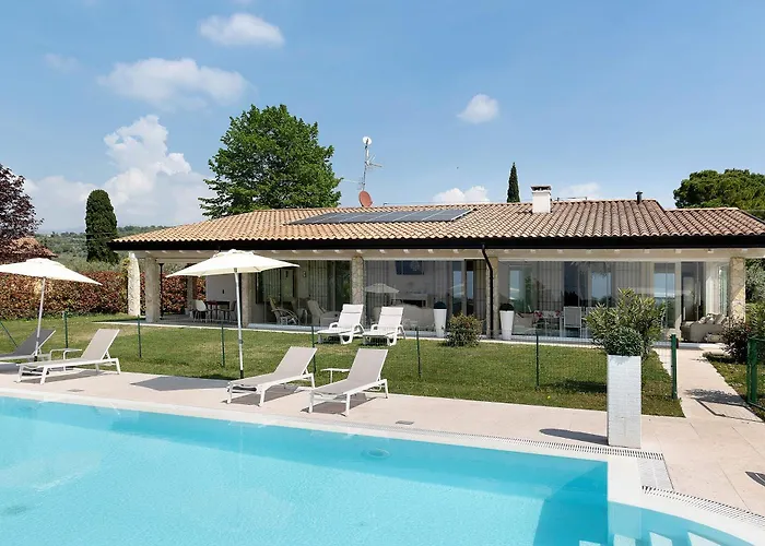 Villa Bardolino Golden Hill