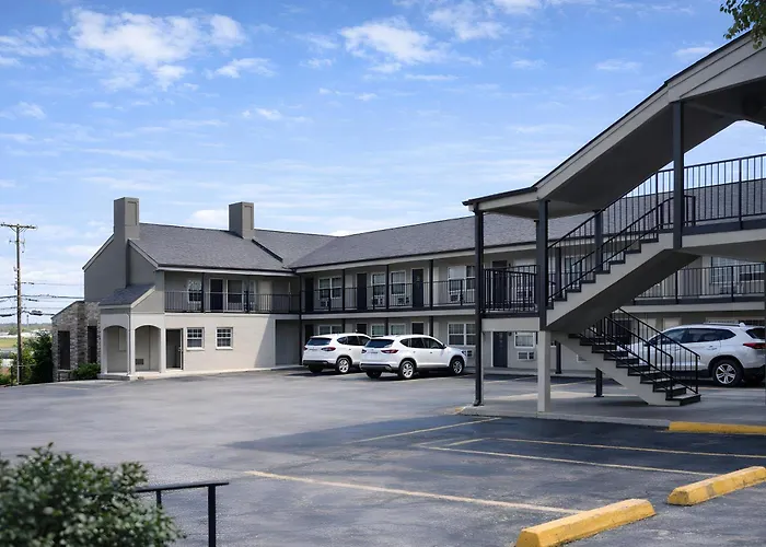 Quarters Inn&Suites Nashville