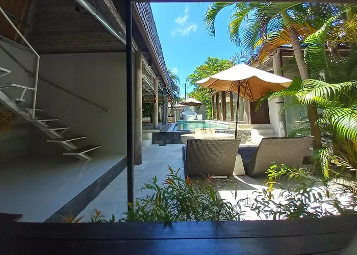 Promo! Private Vacation Rental Villa Pool & Jacuzzi 3Bedrooms & 1Extra Bedroom With Free Scooter Seminyak