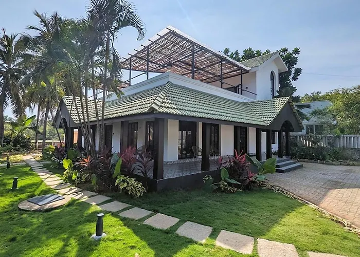 Cove Luxury Beach Villa Mamallapuram