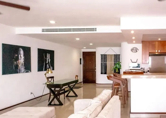 3 Bedroom Apartment Heart Playa! Playa del Carmen