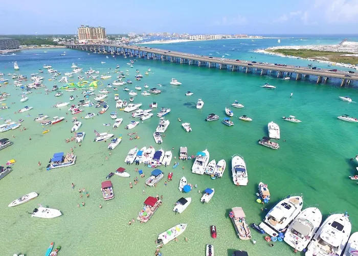 Pelican Beach 102 - Beach Daze Destin