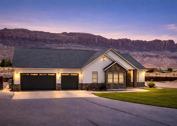 Exclusive Retreats Desert Dream Estate 10 Bedrooms Sleeps 35 Moab