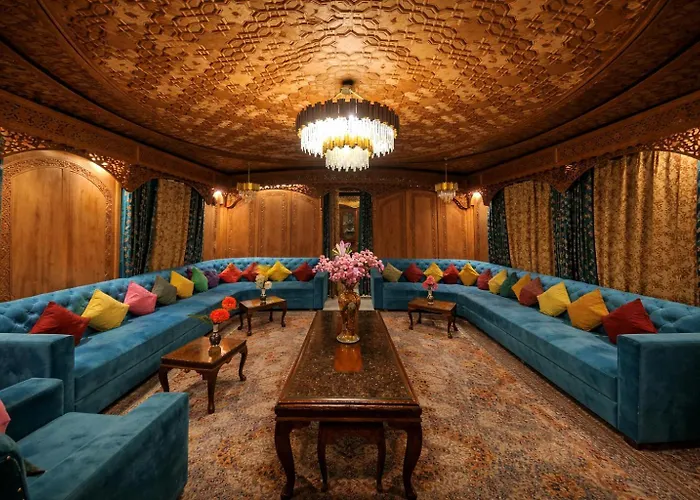 Hotel Floating Luxury Group Of Houseboats Srīnagar