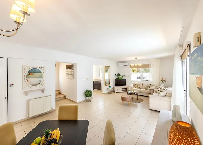 Sunnyvillas: 3Br Family Villa☆Private Pool Protaras