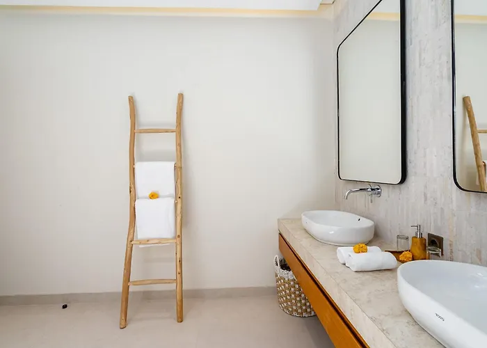 Villa Eden By Elysian - Luxury 2Br Private Pool Hideaway In Kerobokan