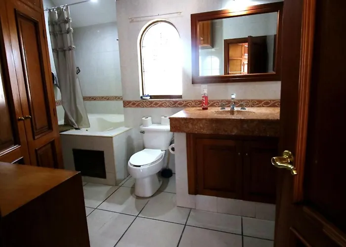 Villa Casa Amplia En Zapopan Jacuzzi, Wifi Y Gran Ubicacion Guadalajara