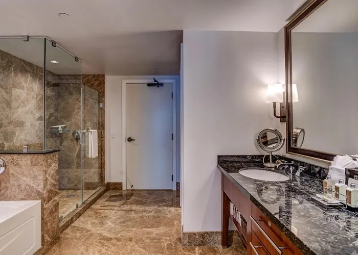 Honua Kai Ocean Front 4 Free Rental Cars Kbm Resorts 4 Units 10 Bedrooms Hk Ml-2624 Kaanapali