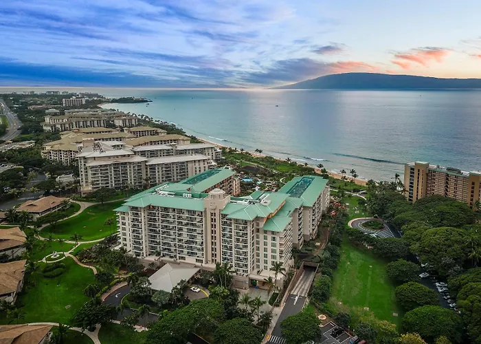 Honua Kai Konea 4 Free Rental Cars Kbm Resorts Custom Hardwood Floors 4 Units 11 Bedrooms Ml-1421 Kaanapali