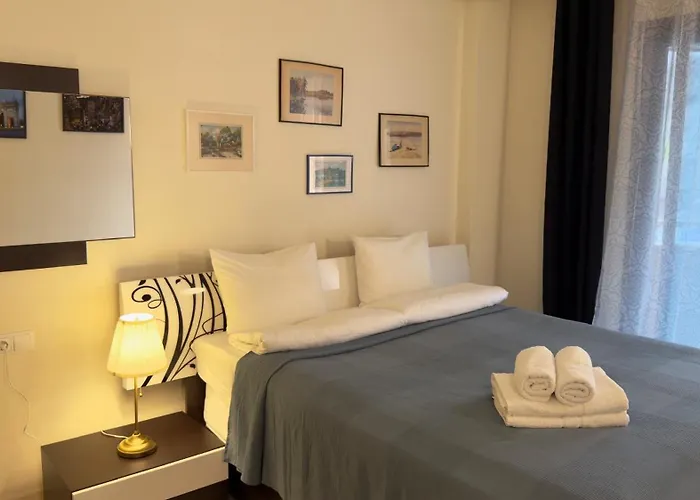 Ocean View Two Bedroom Apartment In Los Gigantes With Balcony And Pool Puerto de Santiago 