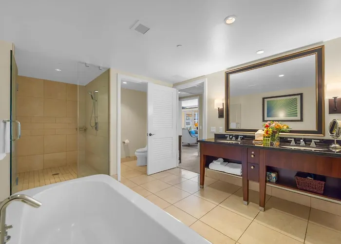 Honua Kai Villas Ocean View 5 Bedroom Sleeps 16 Great For Families Complimentary Car With 6 Nights Hkh Ml-1907 By Kbm Kaanapali
