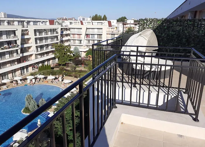 Luxury Penthouse Studio With Outdoor Hot Tub And Panoramic Views Slantschew brjag