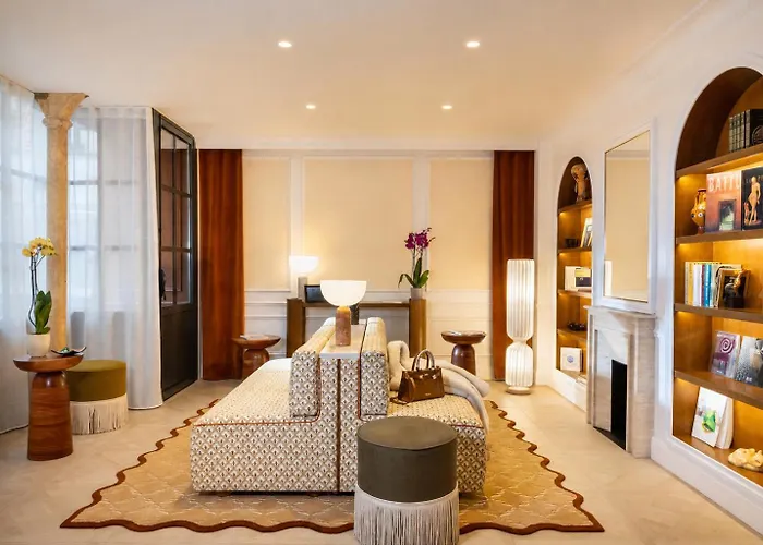 Almarine Eiffel Hotel&Spa by Malone Paris