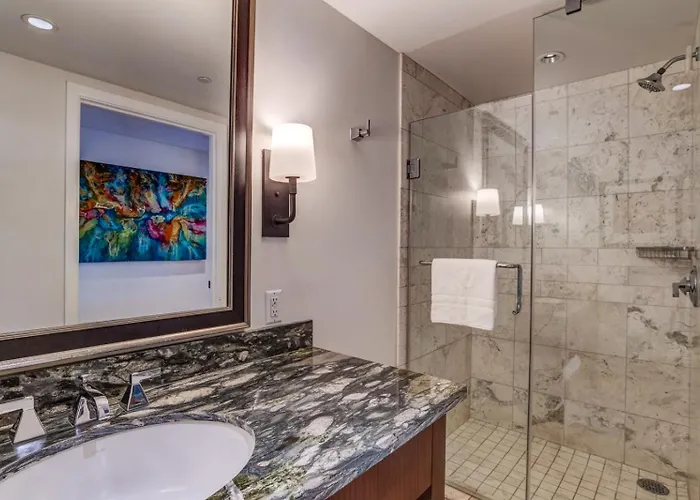 Honua Kai Ocean Front 4 Free Rental Car Kbm Resorts Ocean Front 4 Units 10 Bedrooms Hk Ml-2642 Kaanapali