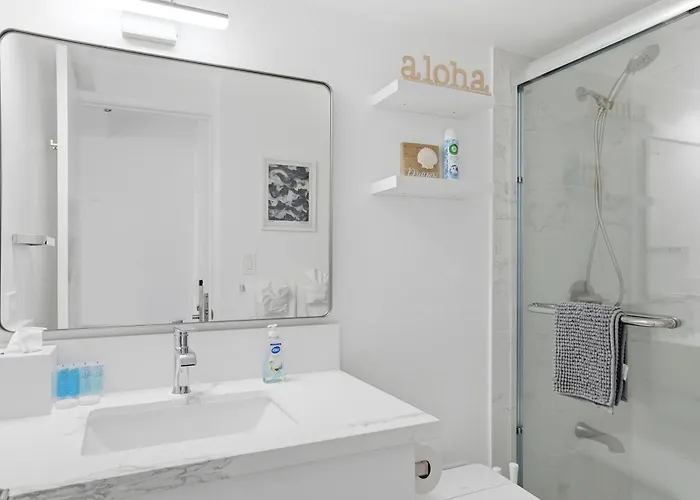 Banyan Suite - Studio With Ocean View, Pool B Honolulu