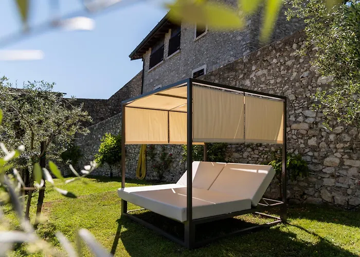 Residence Dany Appartamenti Con Cucina Vista Lago Piscina E Parcheggio Gargnano