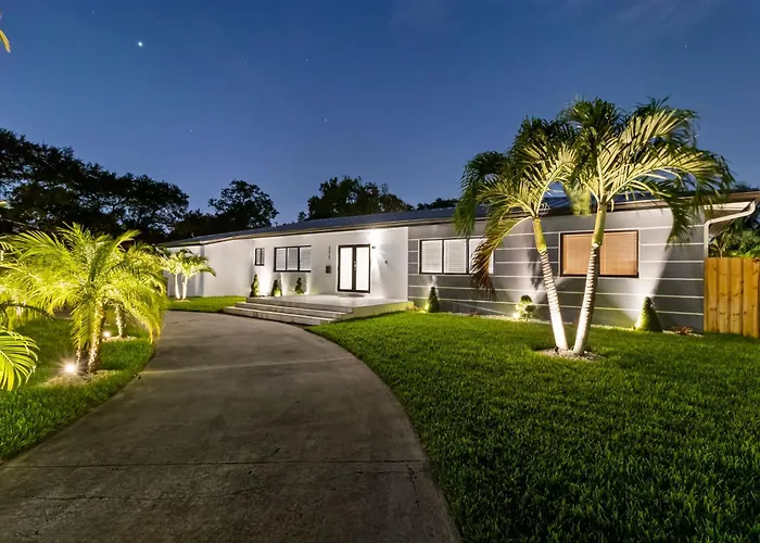 Treehouse Villa By The Glamhomes Miami