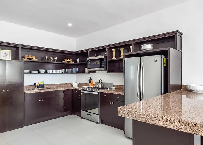 Bright Dog-Friendly Home With Heated Pool, Hot Tub, Streaming, & Ocean Views Rosarito