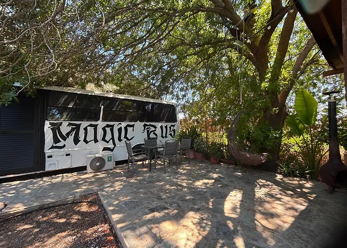 Hotel Magic Bus Klorakas