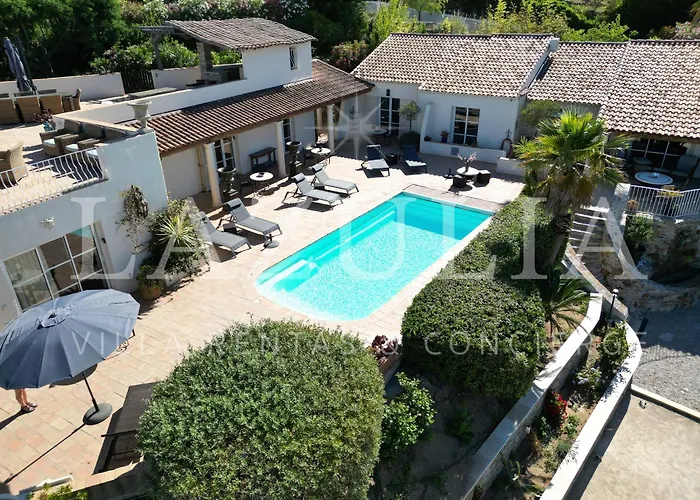 Villa Vue Mer Avec Rooftop Et Piscine 10 Personnes Les Issambres
