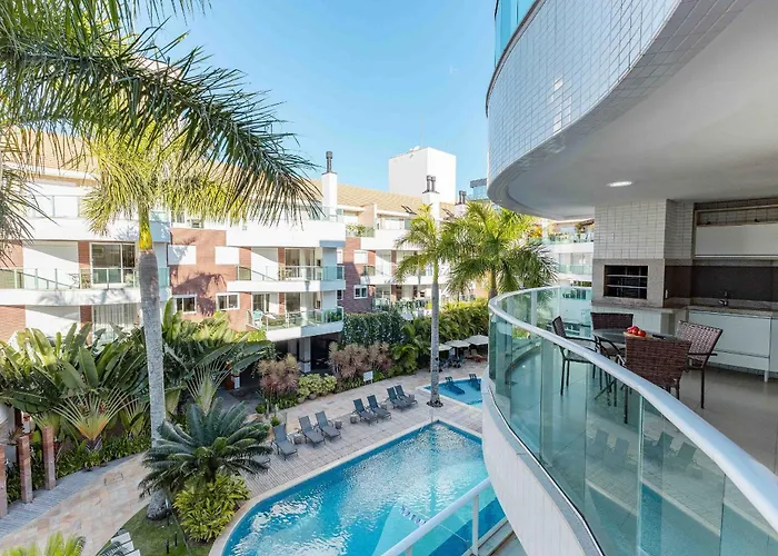 Apartamento Em Condominio Com Piscina E Jacuzzi Bombinhas