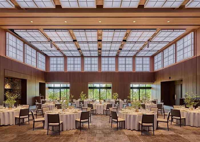 Hotel Patina Ōsaka