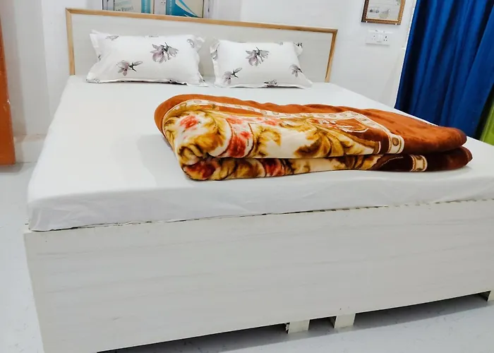 Shir Ramesht Paying Guest House Varanasi