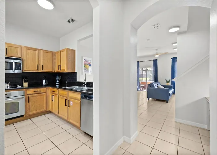 3 Bedrooms 25 Bathrooms Regal Oaks 5716 Dd Orlando