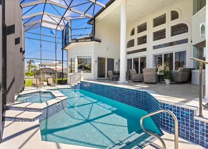 Villa Sunshine On The Water North North Naples